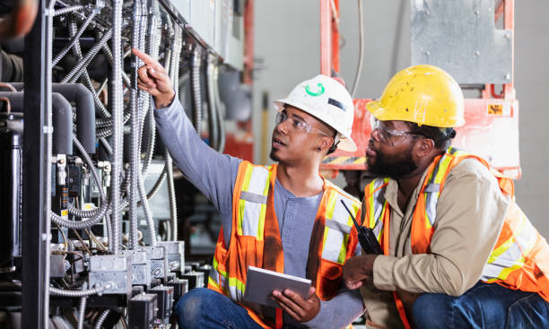 Best Local Electrician Companies  in Brinckerhoff, NY